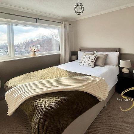 Stylish 2Bed - Manchester - Free Parking هايد المظهر الخارجي الصورة