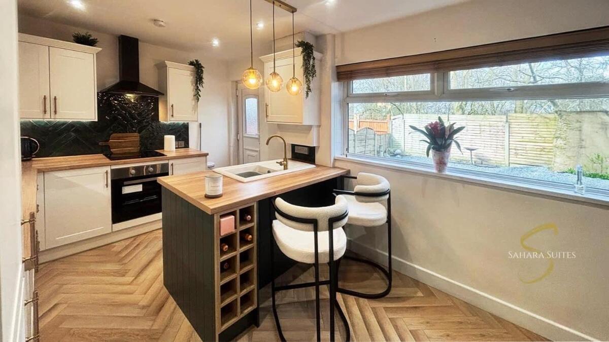 Stylish 2Bed - Manchester - Free Parking هايد المظهر الخارجي الصورة