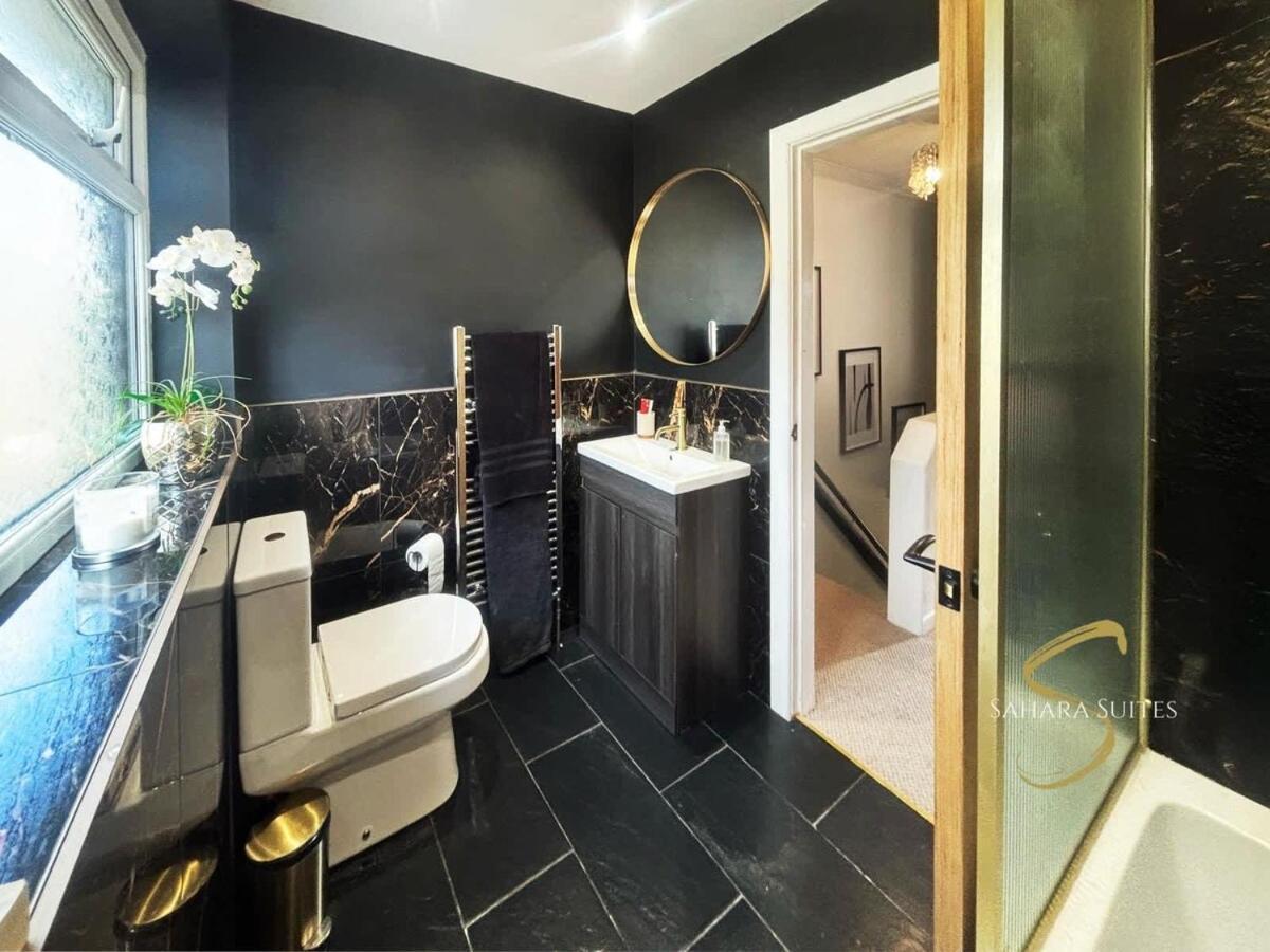 Stylish 2Bed - Manchester - Free Parking هايد المظهر الخارجي الصورة